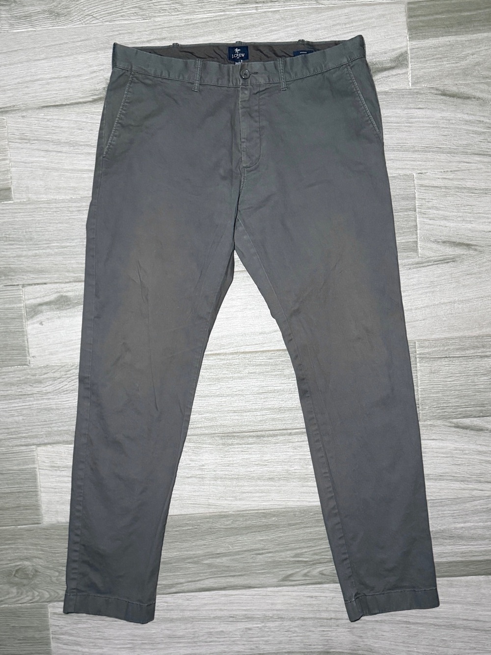J. Crew Men’s Gray Driggs Chino Pants 34x32 - Picture 1 of 3